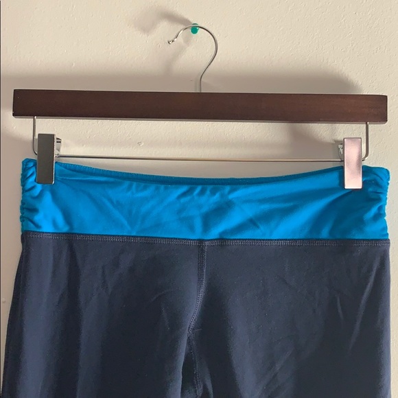 Lululemon Flare Yoga Pants Blue Two Tone 6 Lowrise - Picture 4 of 7